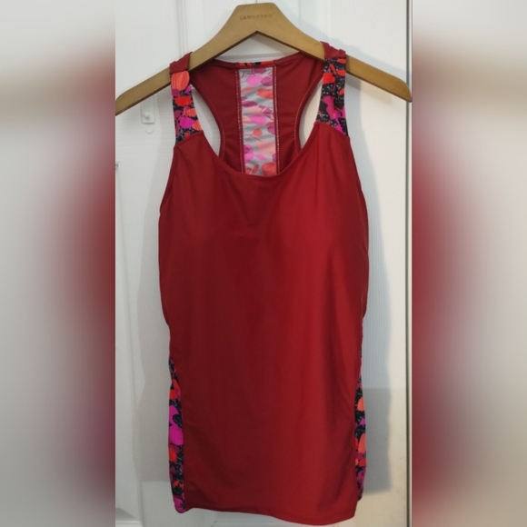 Plus Size Red/Patterned Racer Back Swim Top - Picture 3 of 12